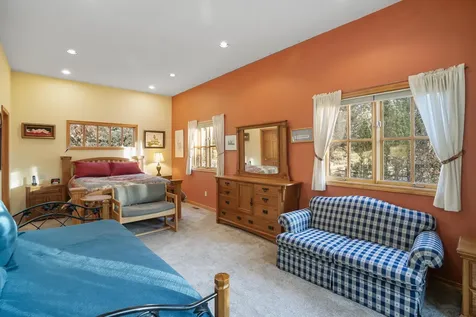 64742 Sylvan Loop Bend OR 97701