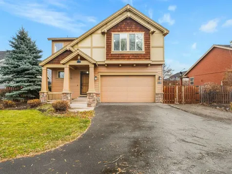 660 NW Greenwood Loop Redmond OR 97756