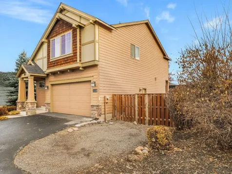 660 NW Greenwood Loop Redmond OR 97756