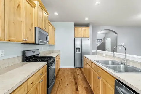 660 NW Greenwood Loop Redmond OR 97756