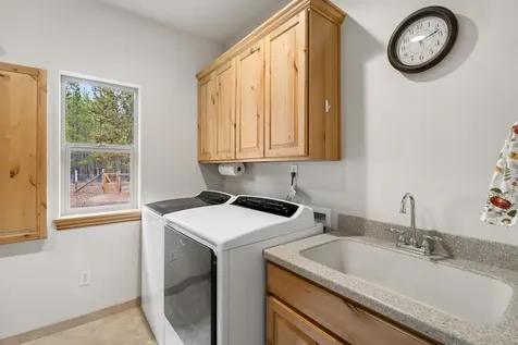 54456 Huntington Road Bend OR 97707