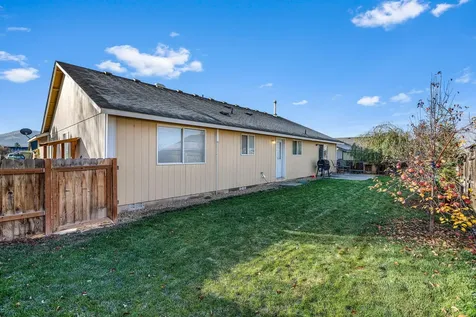 311 Geneva Street Culver OR 97734
