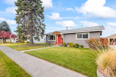 835 SW 14th Street Redmond OR 97756