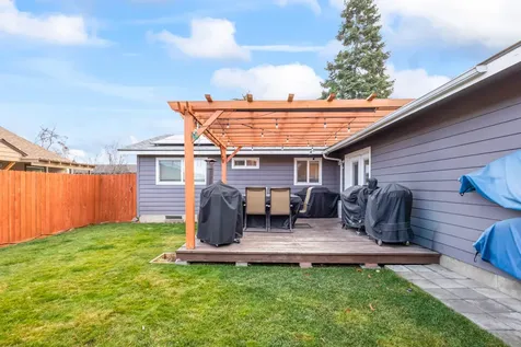 835 SW 14th Street Redmond OR 97756