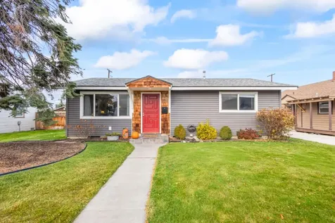 835 SW 14th Street Redmond OR 97756