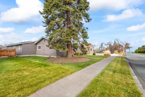 835 SW 14th Street Redmond OR 97756