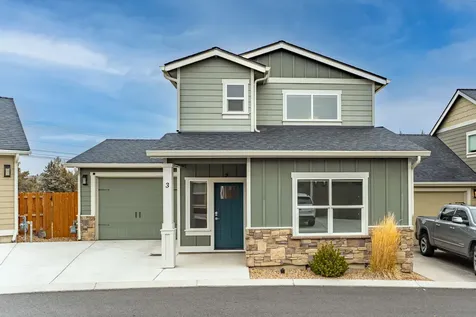 2755 SW Greens Boulevard Redmond OR 97756