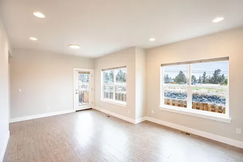 2755 SW Greens Boulevard Redmond OR 97756