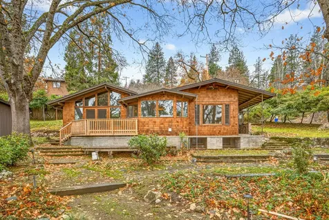 770 Elkader Street Ashland OR 97520
