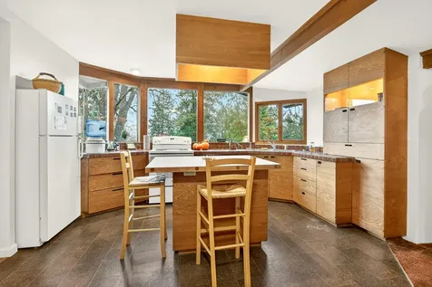 770 Elkader Street Ashland OR 97520