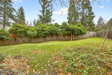 770 Elkader Street Ashland OR 97520