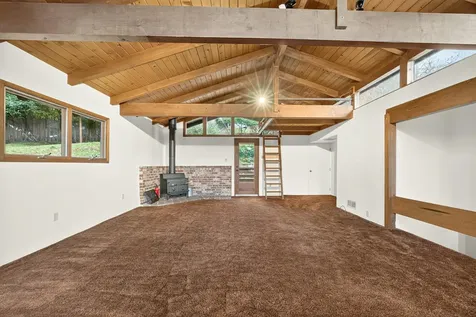770 Elkader Street Ashland OR 97520