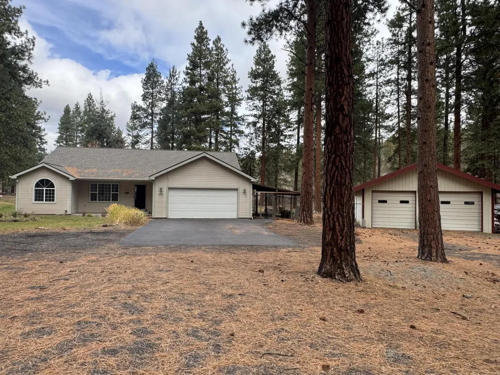 12473 Overland Drive Klamath Falls OR 97603