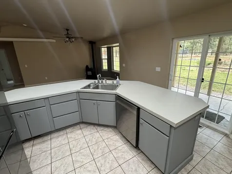 12473 Overland Drive Klamath Falls OR 97603