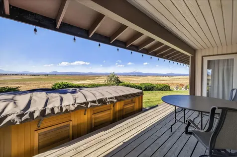 2748 SW Highland Lane Culver OR 97734