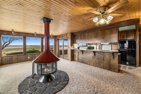2748 SW Highland Lane Culver OR 97734