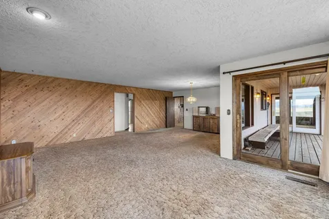 2748 SW Highland Lane Culver OR 97734