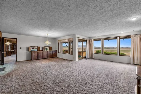 2748 SW Highland Lane Culver OR 97734