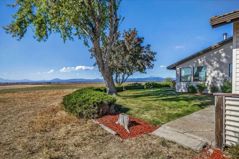 2748 SW Highland Lane Culver OR 97734