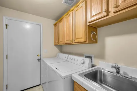 4218 SW Tommy Armour Lane Redmond OR 97756