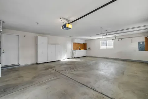 4218 SW Tommy Armour Lane Redmond OR 97756