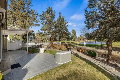 4218 SW Tommy Armour Lane Redmond OR 97756