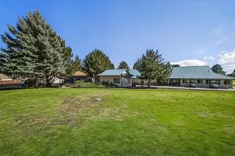 4218 SW Tommy Armour Lane Redmond OR 97756