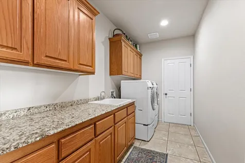 268 Robert Trent Jones Boulevard Eagle Point OR 97524