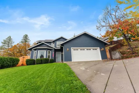 1448 NE Jennifer Way Grants Pass OR 97526