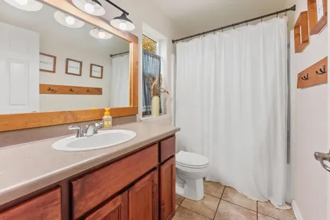 1448 NE Jennifer Way Grants Pass OR 97526