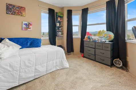 1448 NE Jennifer Way Grants Pass OR 97526