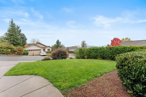 1448 NE Jennifer Way Grants Pass OR 97526