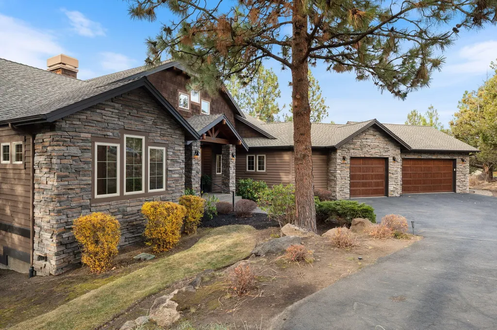 3225 NW Metke Place Bend OR 97703
