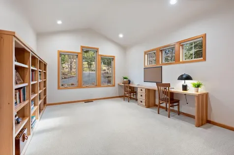 3225 NW Metke Place Bend OR 97703
