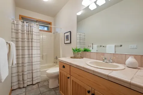 3225 NW Metke Place Bend OR 97703