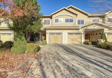 1708 Softwood Way Grants Pass OR 97526