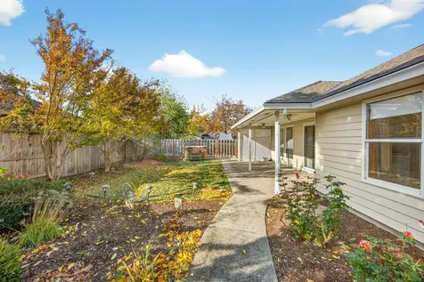 465 Creekside Circle Central Point OR 97502
