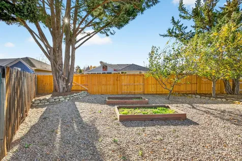 465 Creekside Circle Central Point OR 97502