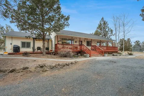 3855 NW Montgomery Avenue Redmond OR 97756