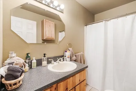 3855 NW Montgomery Avenue Redmond OR 97756