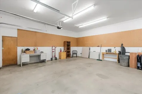 3855 NW Montgomery Avenue Redmond OR 97756