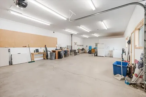 3855 NW Montgomery Avenue Redmond OR 97756