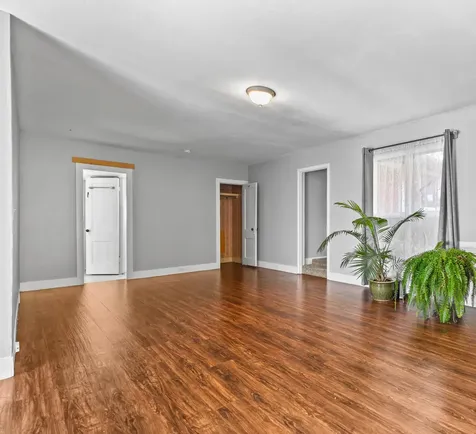 946 NE 12th Street Grants Pass OR 97526