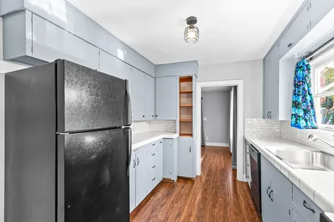 946 NE 12th Street Grants Pass OR 97526