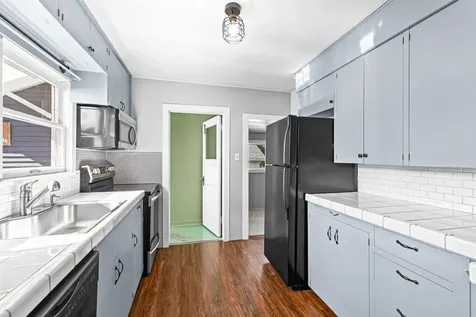 946 NE 12th Street Grants Pass OR 97526