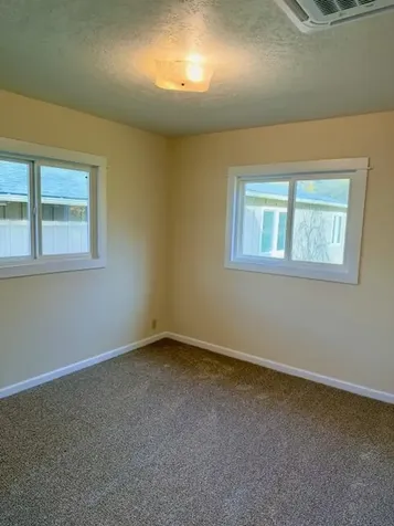 2571 E Evans Creek Road Rogue River OR 97537