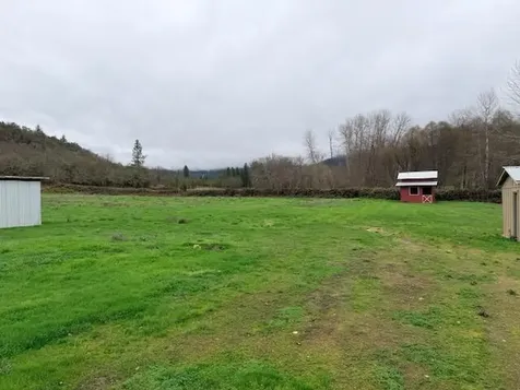 2571 E Evans Creek Road Rogue River OR 97537