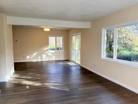 2571 E Evans Creek Road Rogue River OR 97537