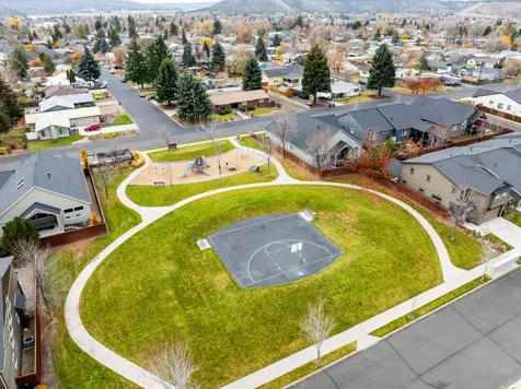 1067 NE Henry Drive Prineville OR 97754