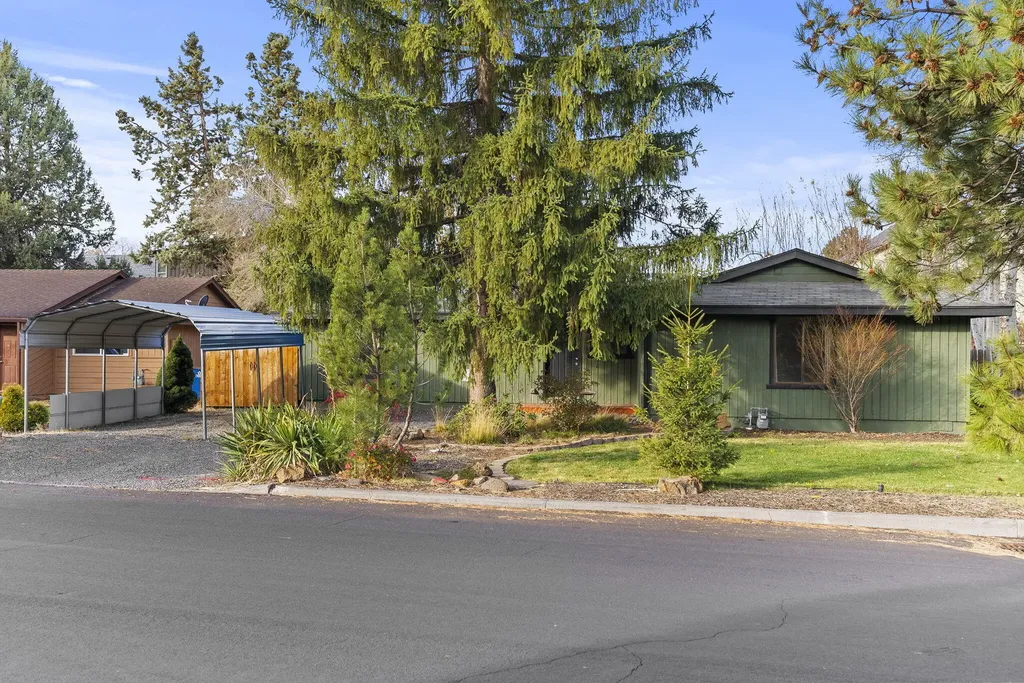 2843 NE Lotno Drive Bend OR 97701